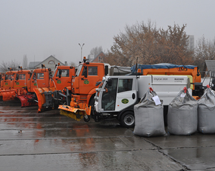 Дорожные службы города готовятся к уборке Саратова от снега